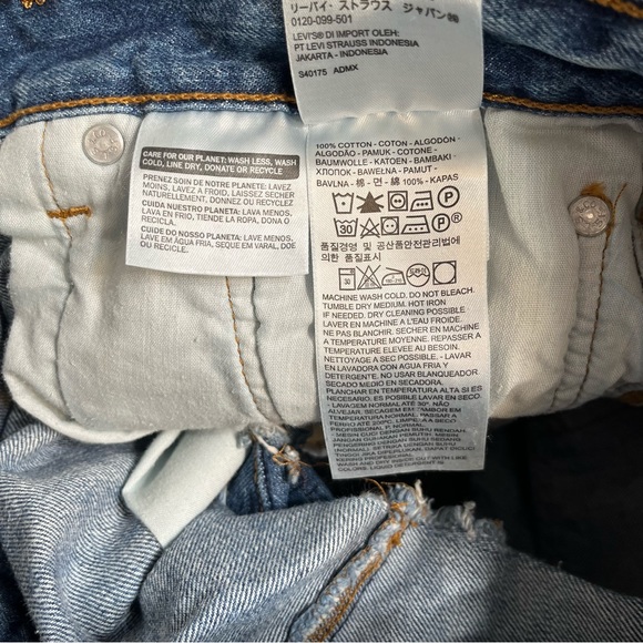 Levi’s 501 Distressed Cut Off Denim Shorts Size 30 - Picture 4 of 5